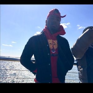 Meet your Posher, Wayne